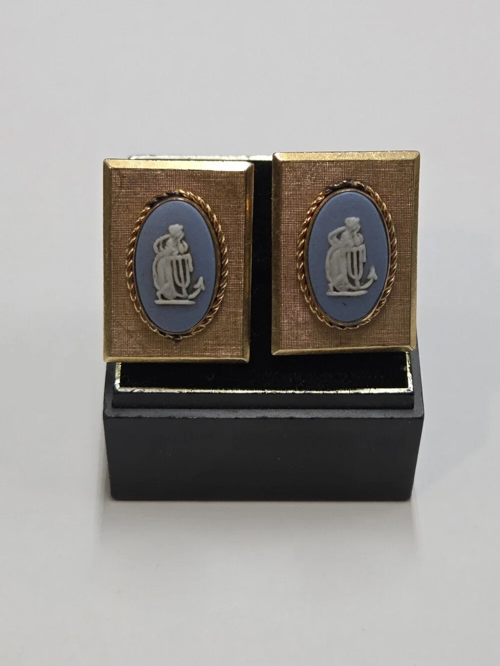 Vintage Wedgwood Blue & White Jasperware 1/20 12k Gold Filled Cufflinks